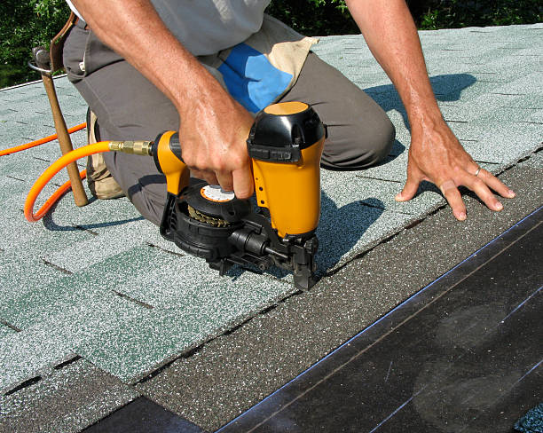 Best Local Roofing Companies  in Larch Y, WA